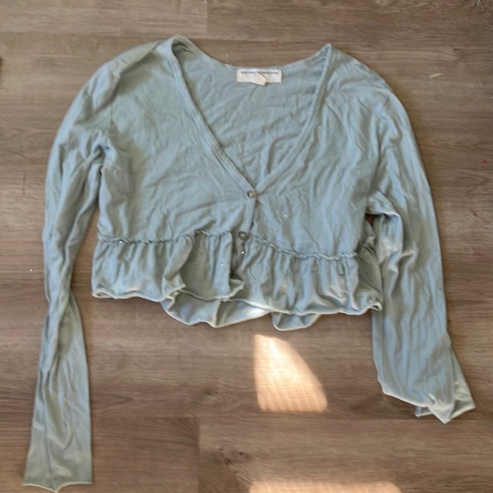Light green longsleeve top